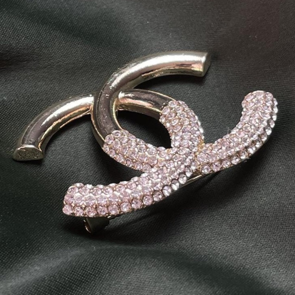 Auth CHANEL Rhinestone Pin Brooch - Picture 7 of 9